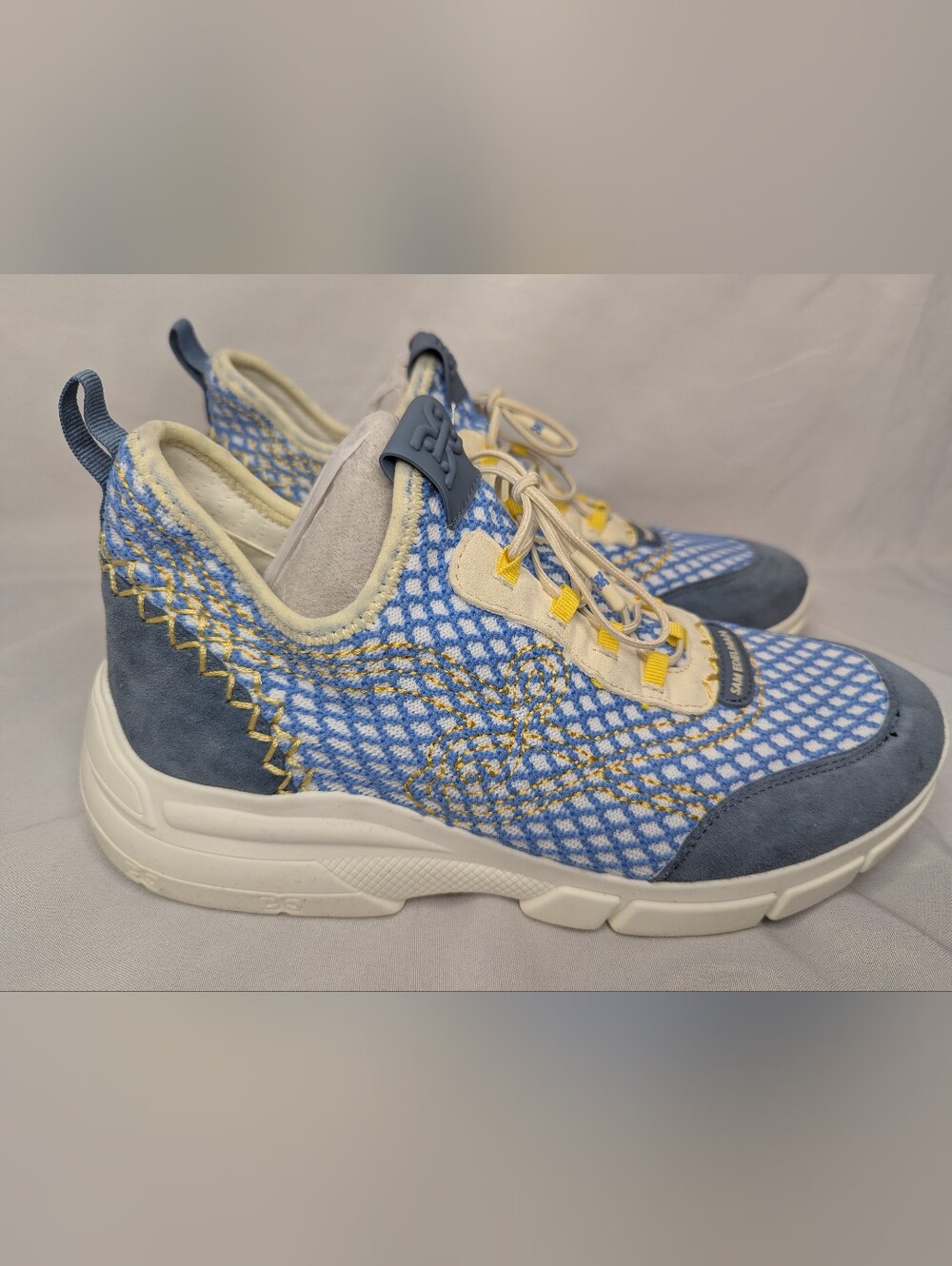 NWOB Sam Edelman Chelsie Women's Lace Up Knit Sneakers Size 9